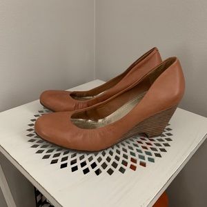 Jessics Simpson Wedges